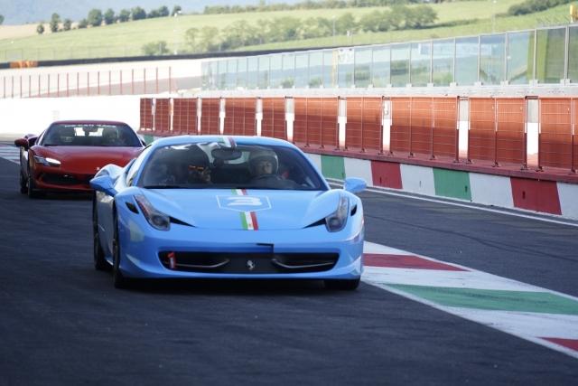 1 vuelta en un Ferrari 458 en Imola