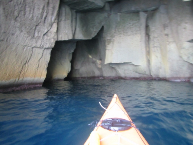  Tour en kayak a las cueva de toba 