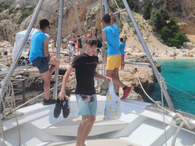  Lancha auxiliar privada