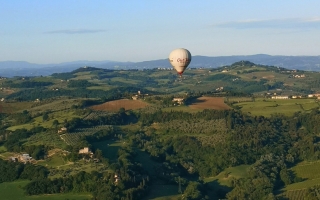 Vuelo en globo aerostático en Chianusted 1h