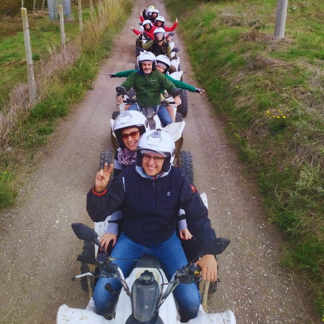  Listos para partir con nuestros cuatrimotos biplaza 