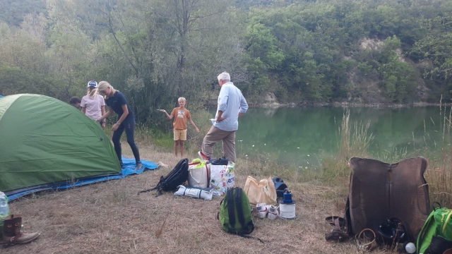  Acampar en el lago 