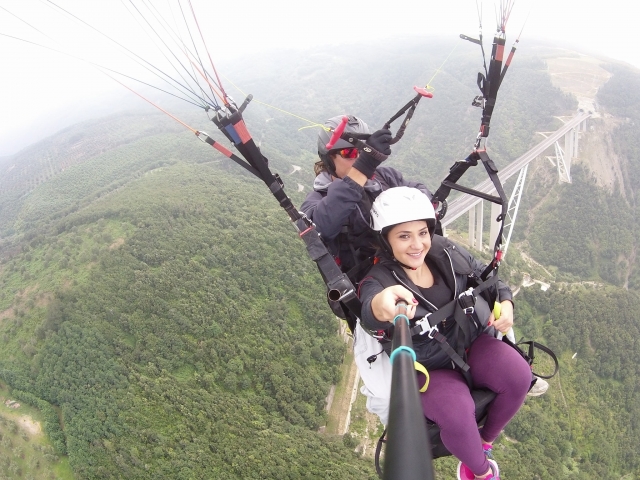  Parapenle en pareja 