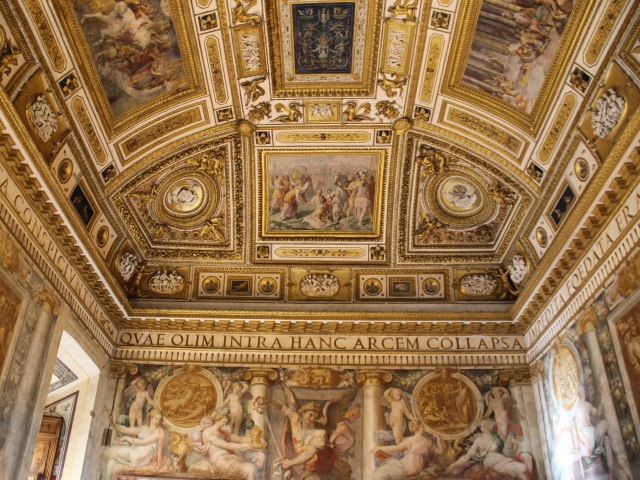  Techos con frescos del siglo XVI 