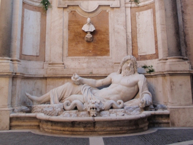  Fontana del Marforio 