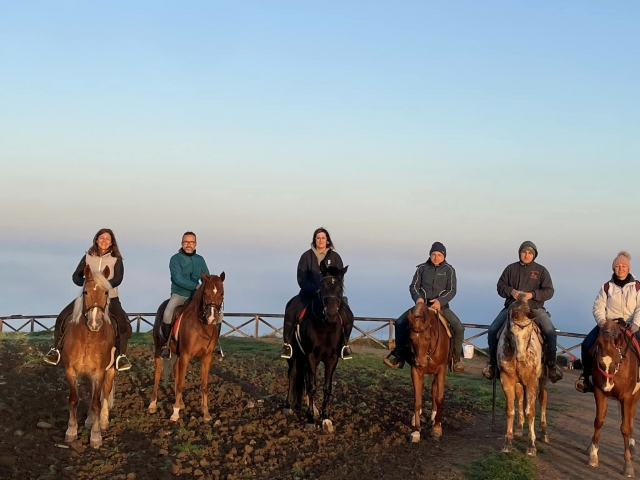  Excursión en grupo a caballo en Vasto 