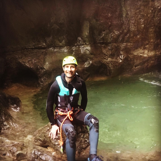  Escalada por las aguas del río 