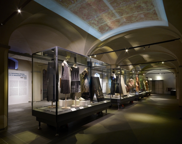  Exposición en el interior del Museo de Pramarro 