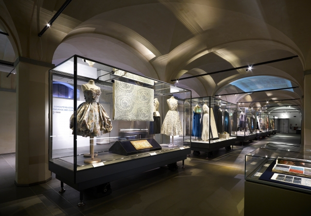  Sala de exposiciones 