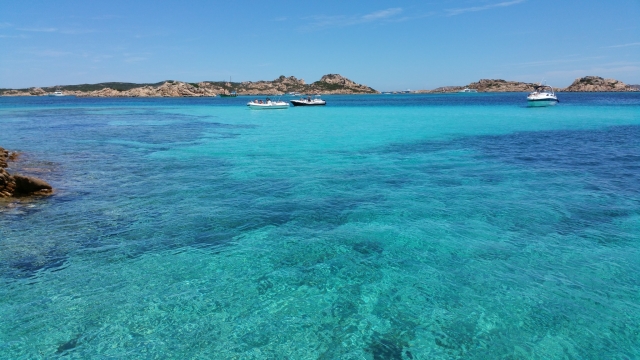 Aguas cristalinas en Palau