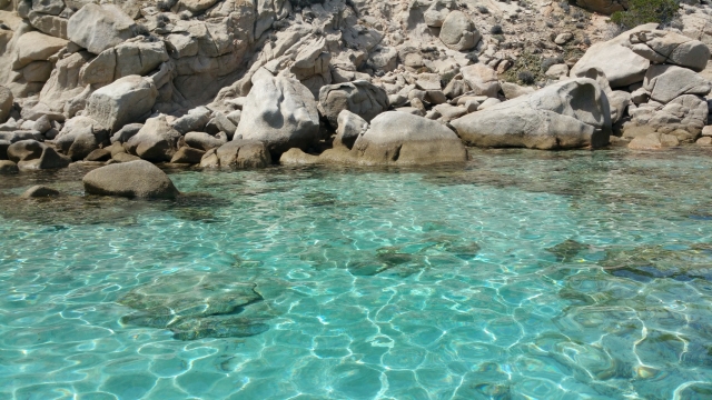 Aguas transparentes de Cerdeña