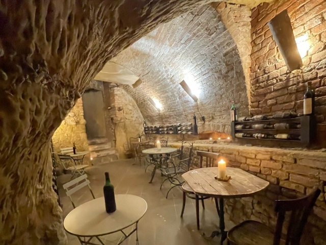  Nuestra tienda de vinos 