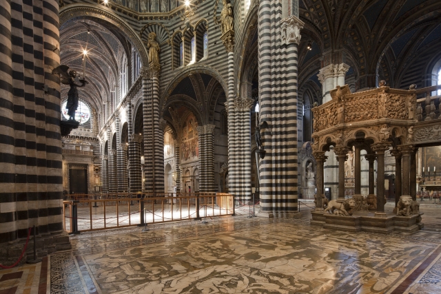  Interior de la Catedral