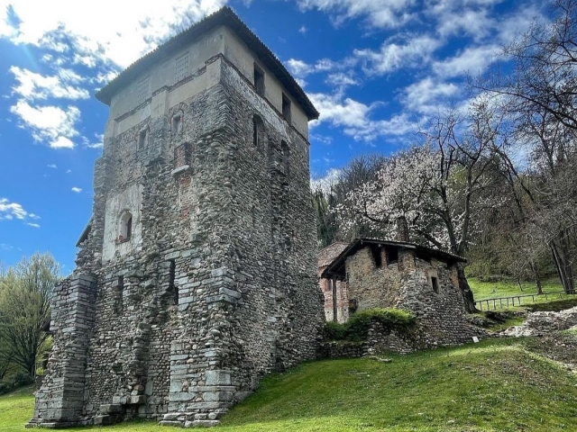  Torre de piedra 