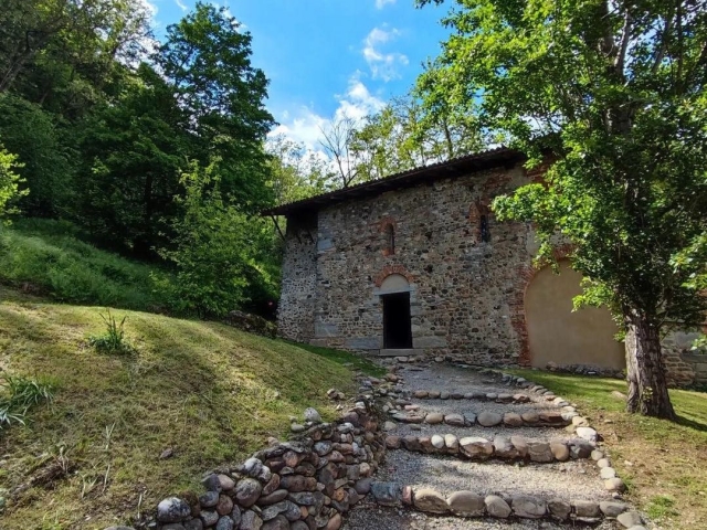  Antiguo monasterio en la provincia de Varese 