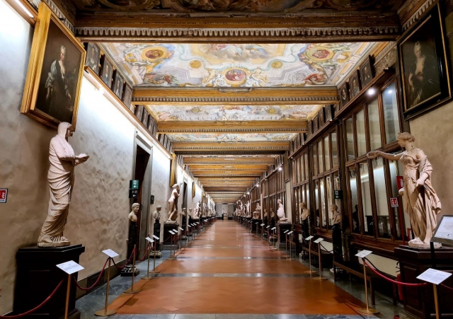  Pasillos de la galería 
