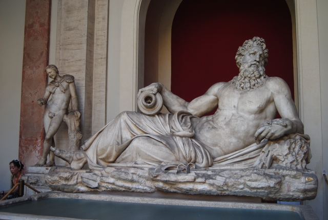  Escultura de mármol 