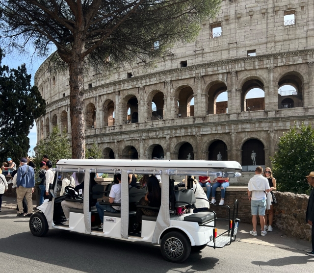  Tour en la zona del Coliseo 