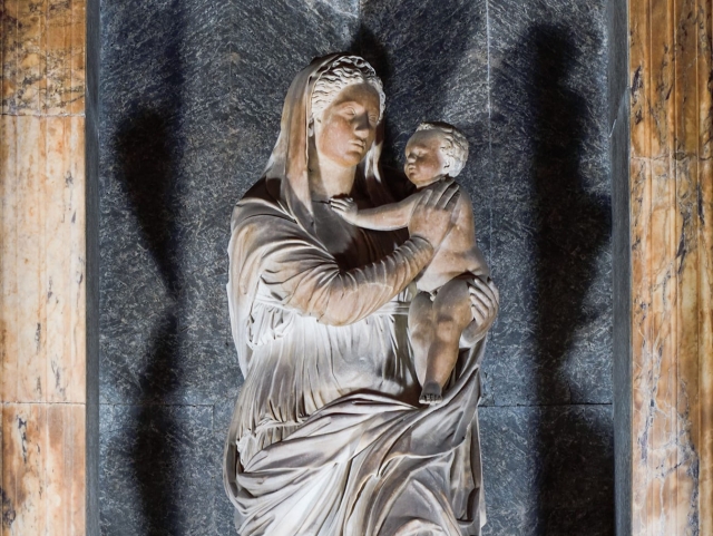  Virgen con el niño 