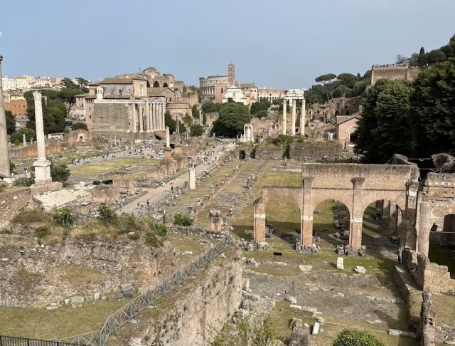  Ruinas del foro romano 
