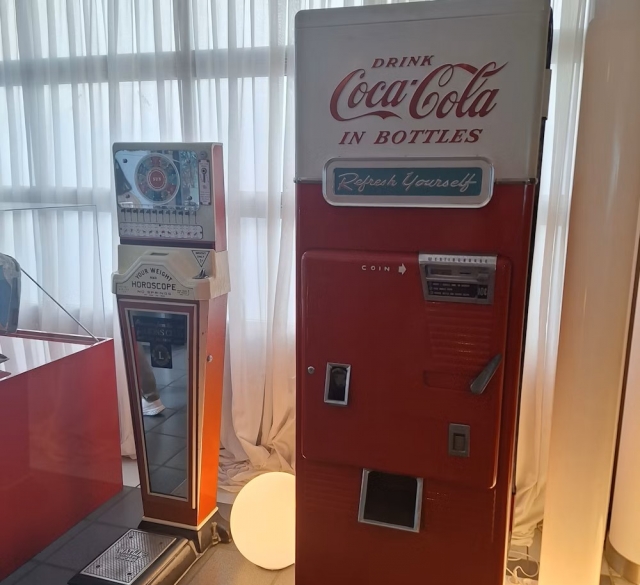  Dispensador de Coca Cola 