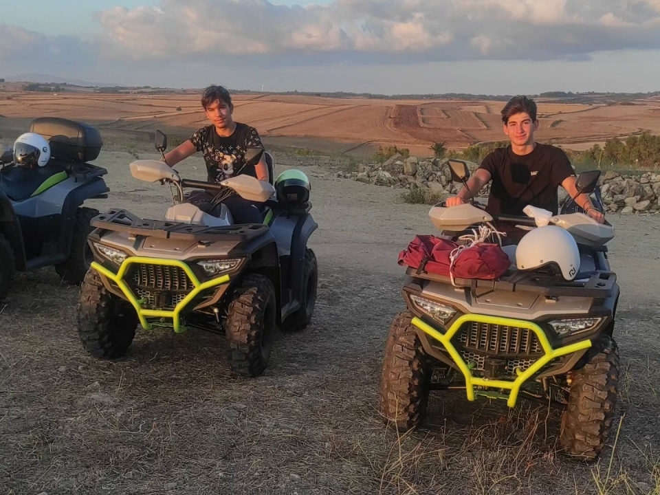 Explore el sur de Sardinia en cuatrimoto Explore el sur de Sardinia en cuatrimoto