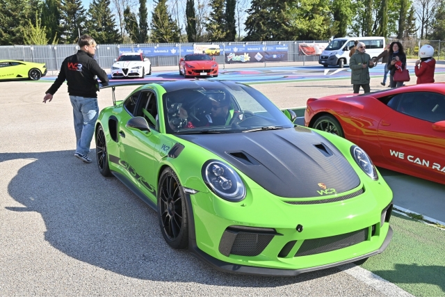 1.ª vuelta Porsche 911 GT3RS Autódromo Pista Salentina