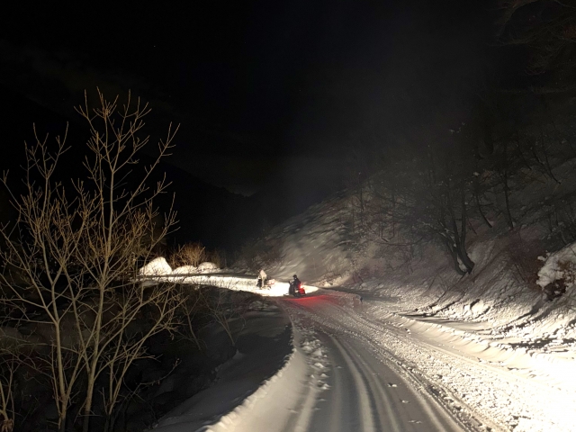  Excursión nocturna en moto de nieve 