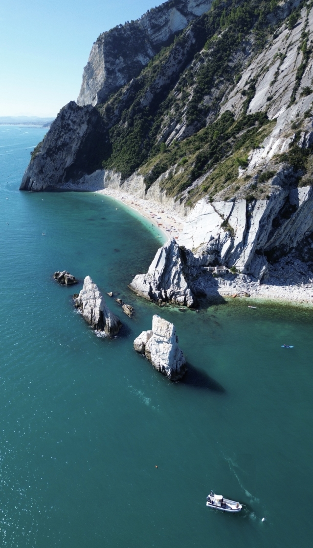 Las Dos Hermanas vistas desde arriba 