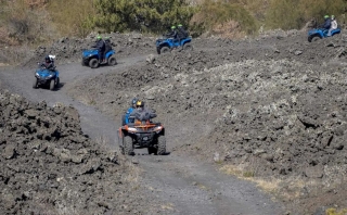 Excursión en cuatrimoto por el Etna 2h