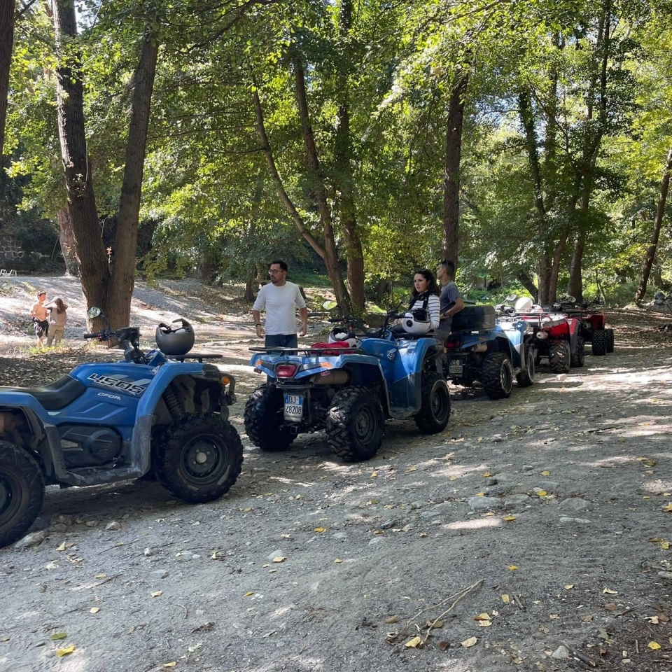  Los cuatrimotos para la excursión 