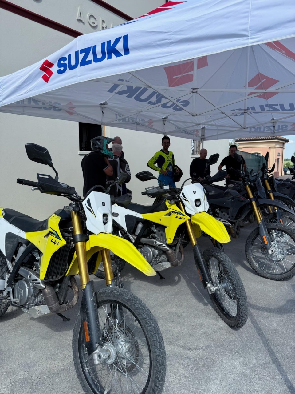  Nuestras motos 
