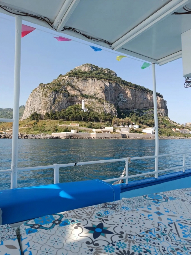  Barco en Cefalú 