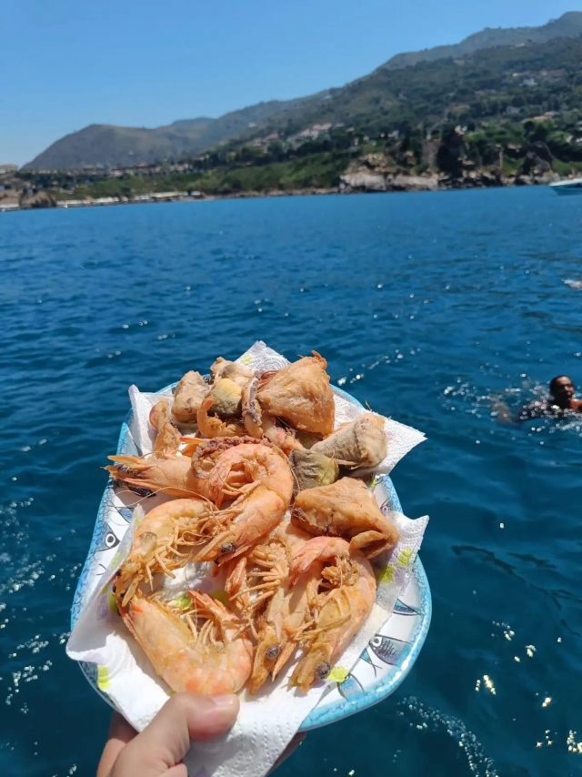  Camarones fritas para el almuerzo 