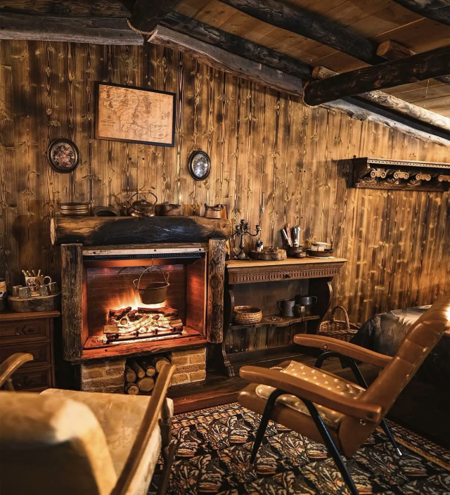  La chimenea y las mecedoras 