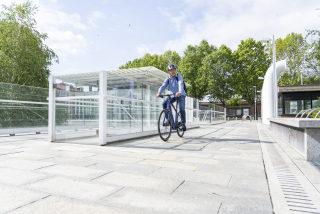 Renta de bicicletas eléctricas en Turín durante medio día, mañana o tarde