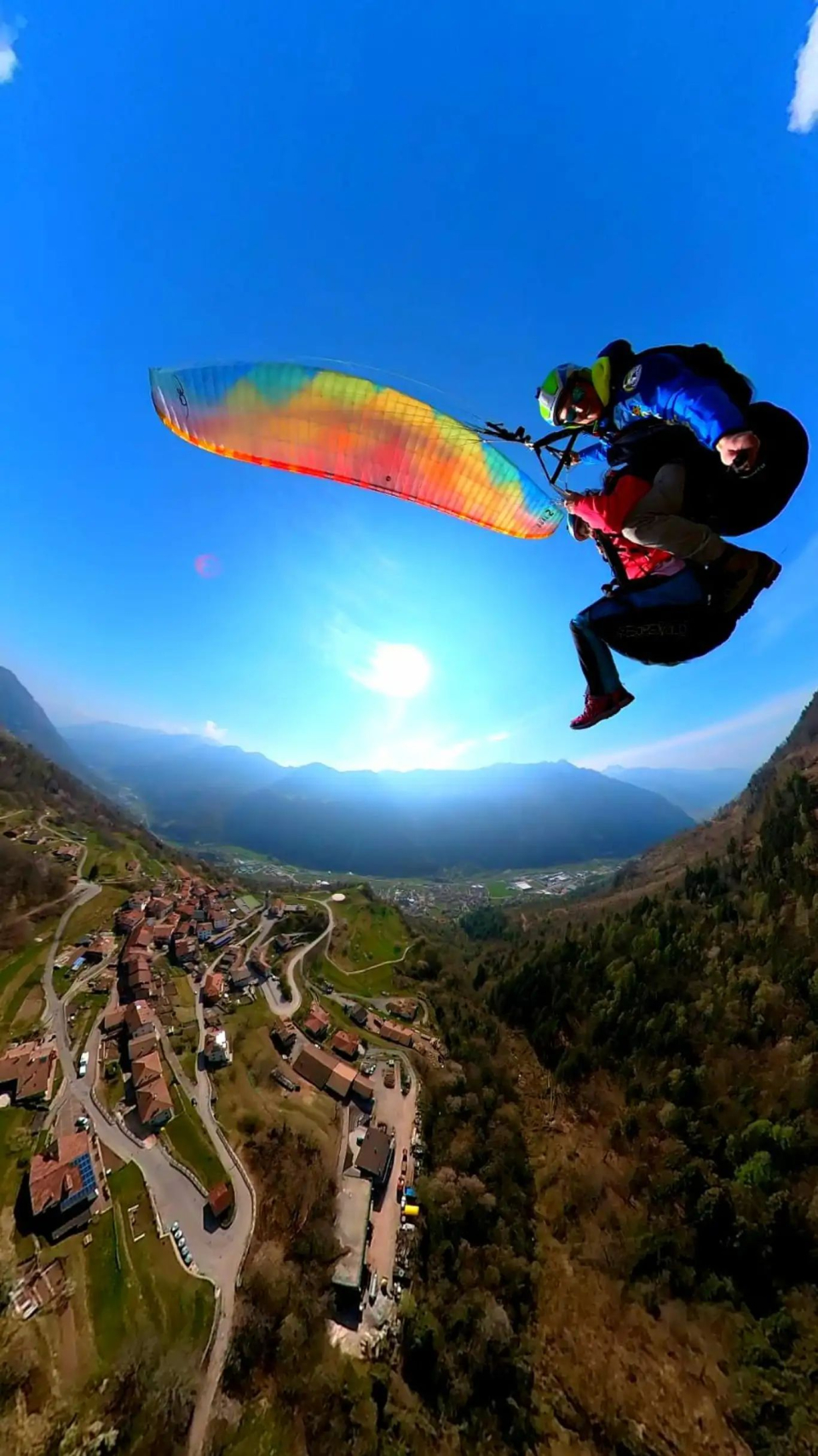  Disfruta de un vuelo en parapente en los alrededores de Trento 