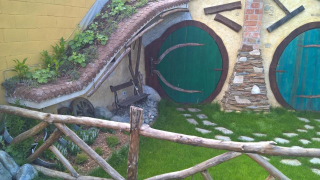 Noche en la casa Hobbit para dos con desayuno en Rocca Grimalda
