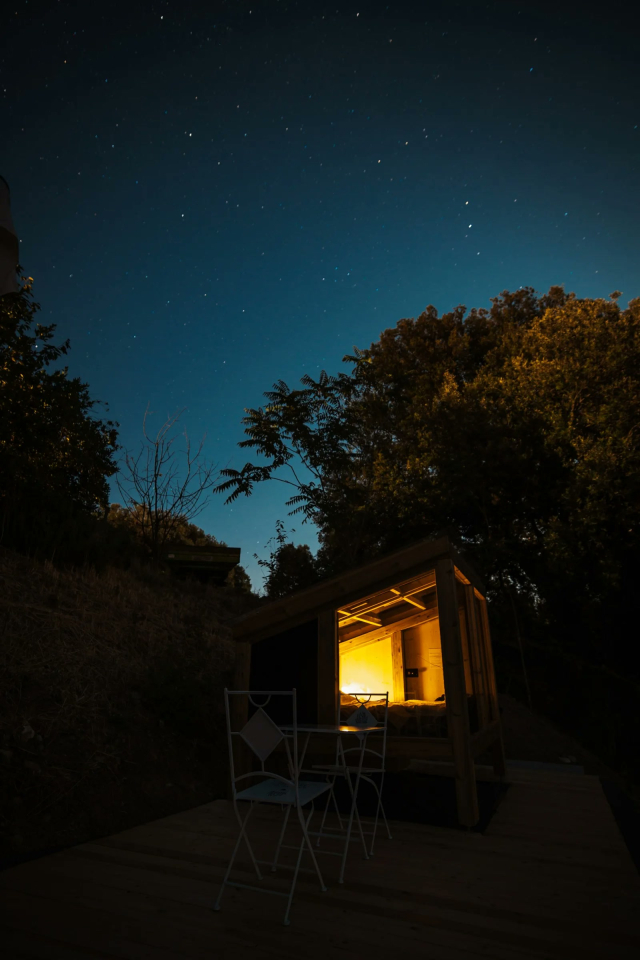  La habitación iluminada de noche en Valdelsa 