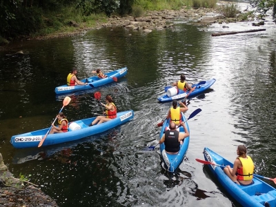 Descenso en canoas Río Asón Iniciacion y fotos