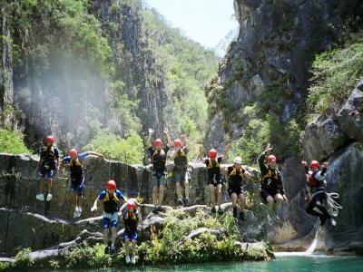 Canyoning in Matacanes, lodging Hotel Boutique.