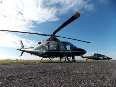 Vuelo helicóptero 10 pasajeros personalizado 1hora