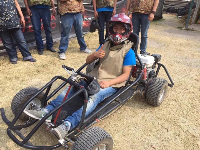 Prueba los coches de combate