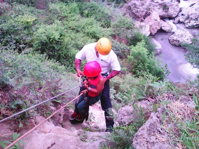 Feel the adrenaline of rappelling 