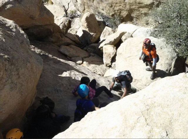  Discesa dalla roccia 