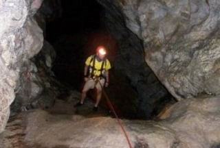  Höhlenforschung 