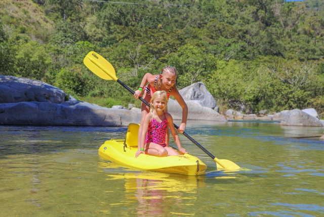  Kayak for all ages 