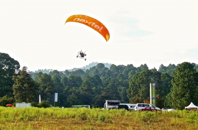  In volo a vela 