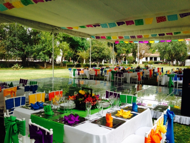  We decorate your event 