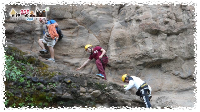  Rappel 25 and 35 meters. Ascent 
